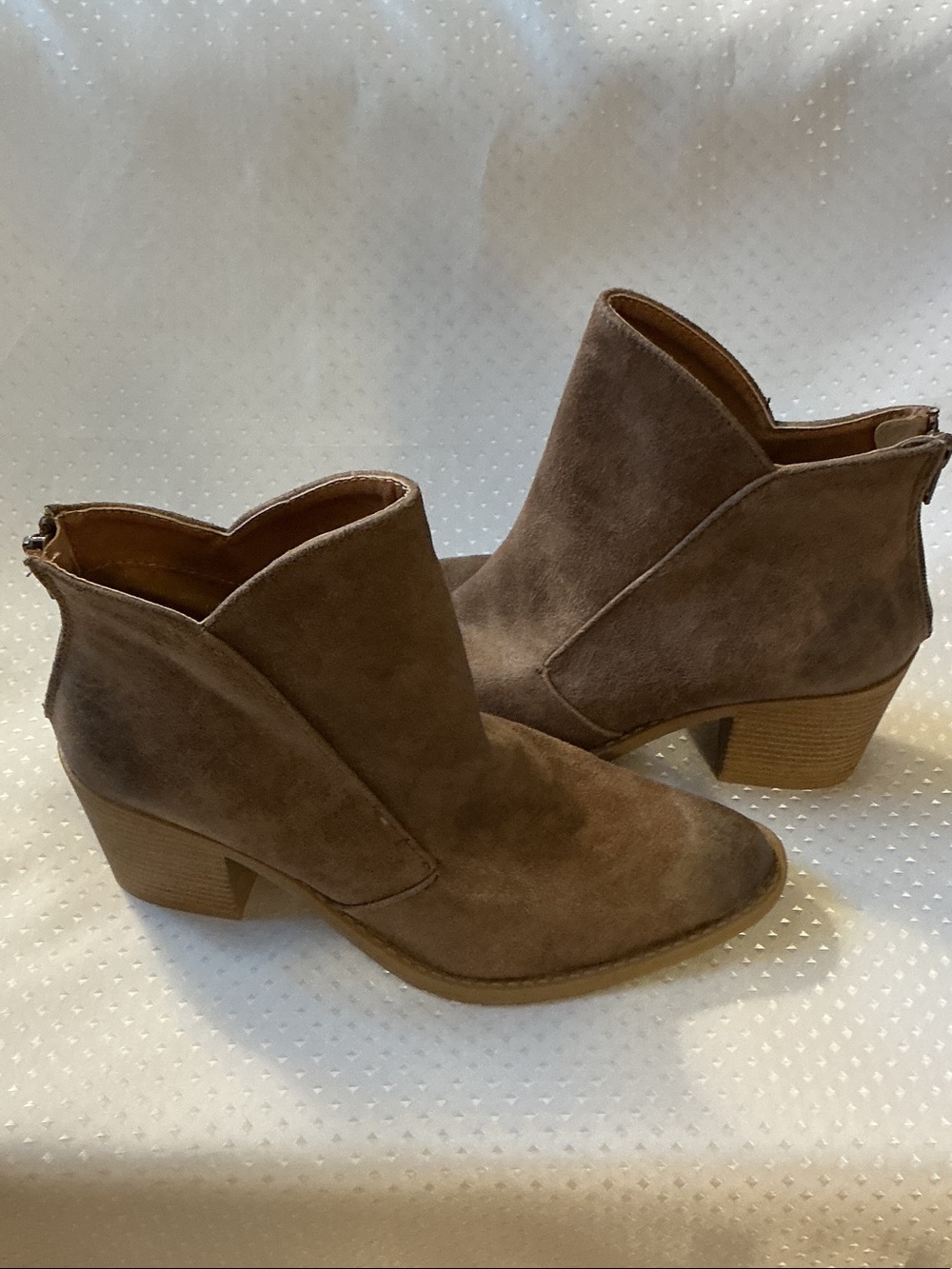 Qupid Brown Suede Low Block Heel Ankle Booties
